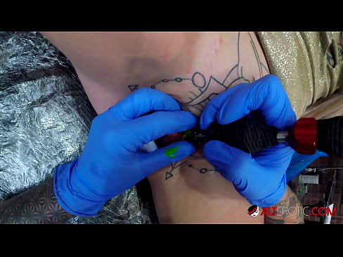 ❤️ tattooed ທີ່ສຸດ Hottie Sully Savage ໄດ້ຮັບ tattoo ສຸດ clitoris ຂອງນາງ ☑ ມີເພດສຳພັນ ຢູ່ຄອມ lo.porn-list.ru ❌
